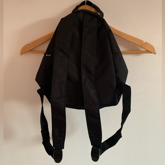 Herschel black mini backpack - Picture 2 of 3